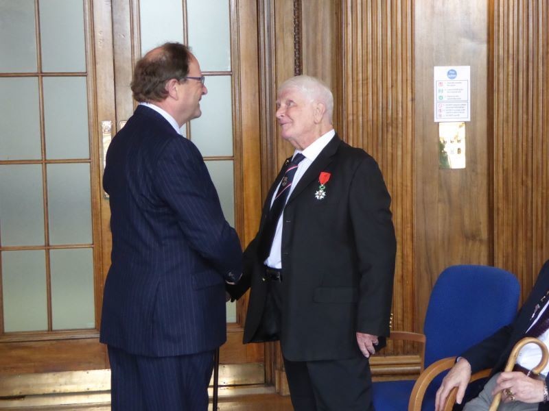Other image for D-Day hero dies aged 94